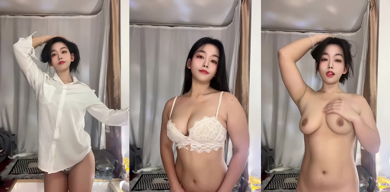 极品女神【嬛嬛】私拍福利视频，情趣制服轻裹玉体，裸舞揉胸扭腰晃臀销魂粉舌诱惑勾人