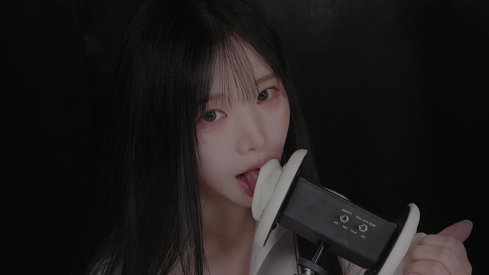 ASMR.Yoonying   雨夜下班后跟秘书女友在车里（中文字幕）